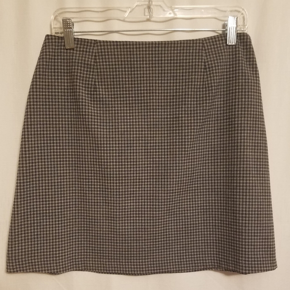 American Eagle Outfitters Dresses & Skirts - American Eagle Skirt Size 8